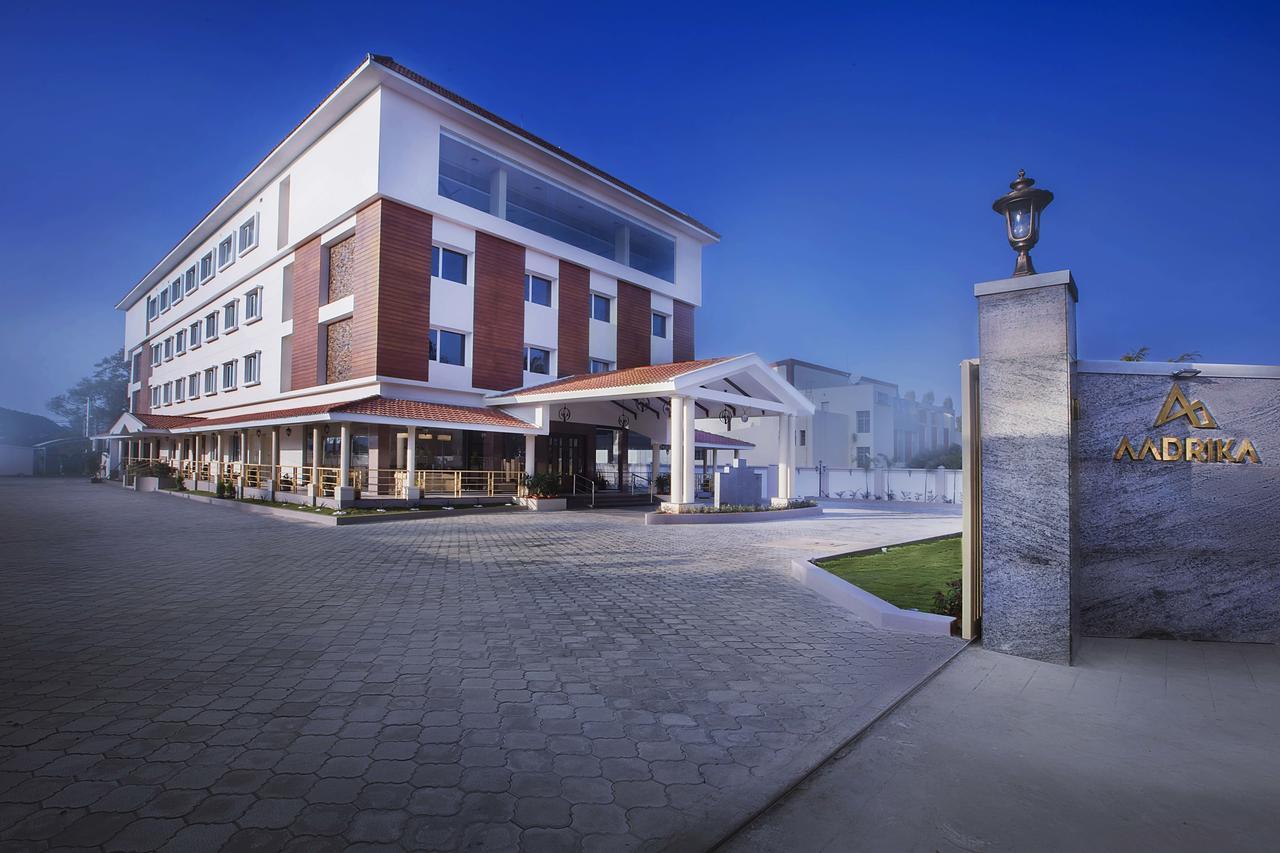 Hotel Aadrika Chikmagalūr Buitenkant foto